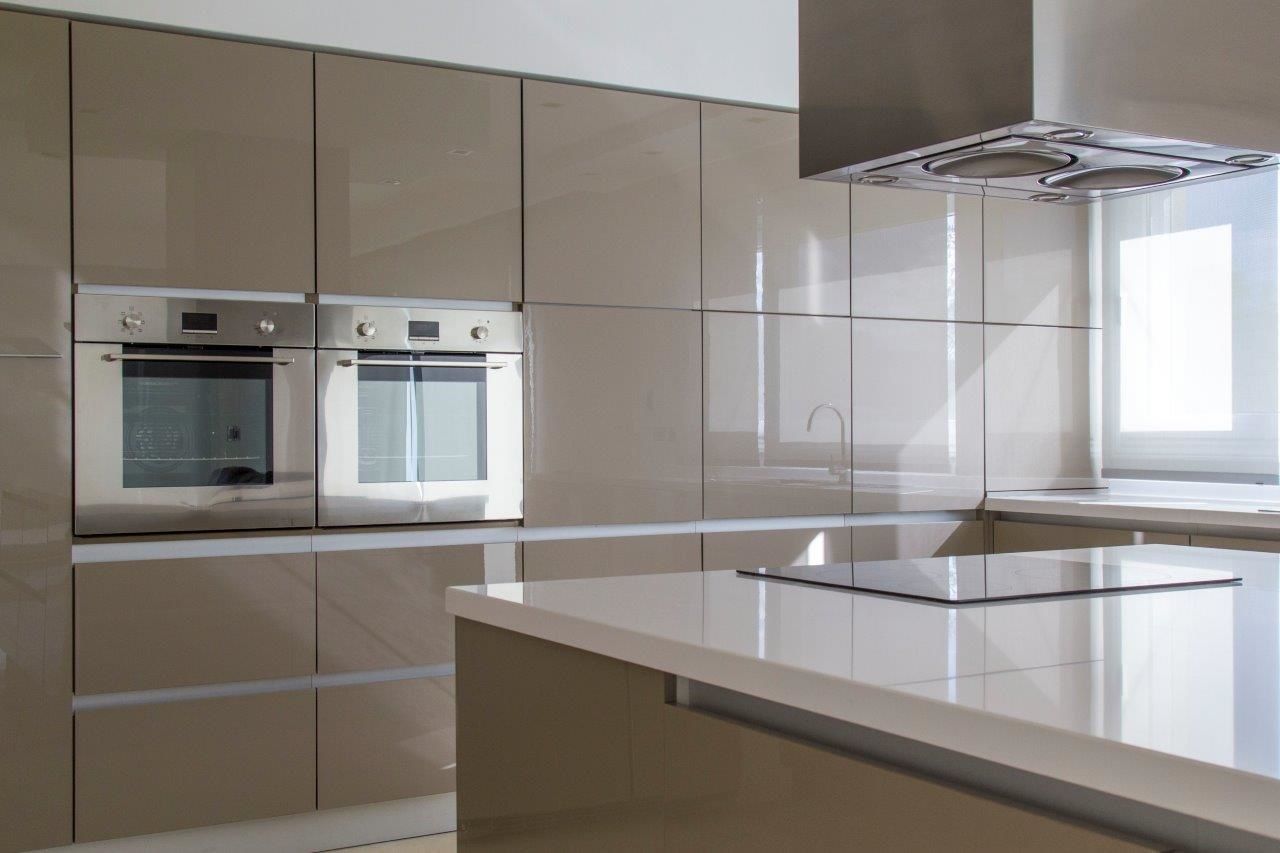 картинка Фасады Acryl (Акрил) - коллекция Glass от магазина Kessebohmer.shop