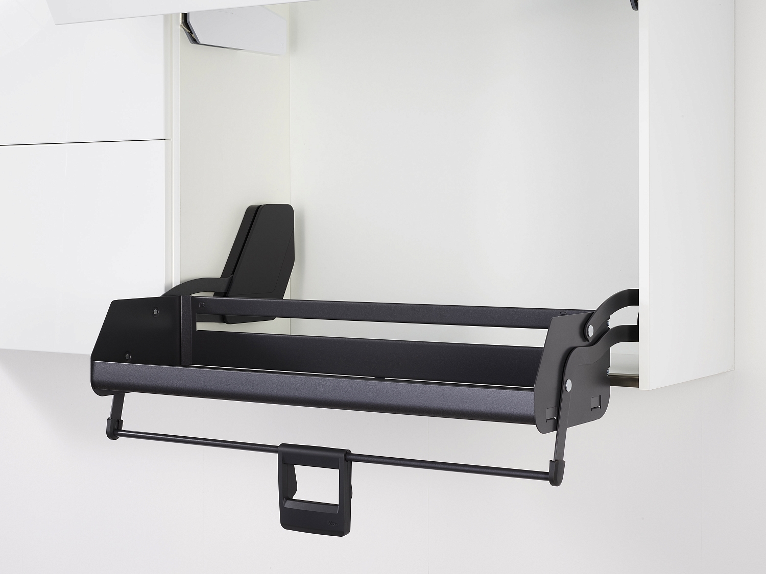 картинка Комплект 1 полка, Ай Мув 900 мм, H 420, цвет АНТРАЦИТ, цвет дна Антрацит, антислип (0217069846) от магазина Kessebohmer.shop